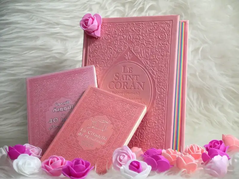 Coffret Islam / Pack Cadeau rose clair pour femme musulmane : Le Saint Coran Rainbow (français/arabe/phonétique), Les 40 hadiths an-Nawawî et La citadelle du musulman